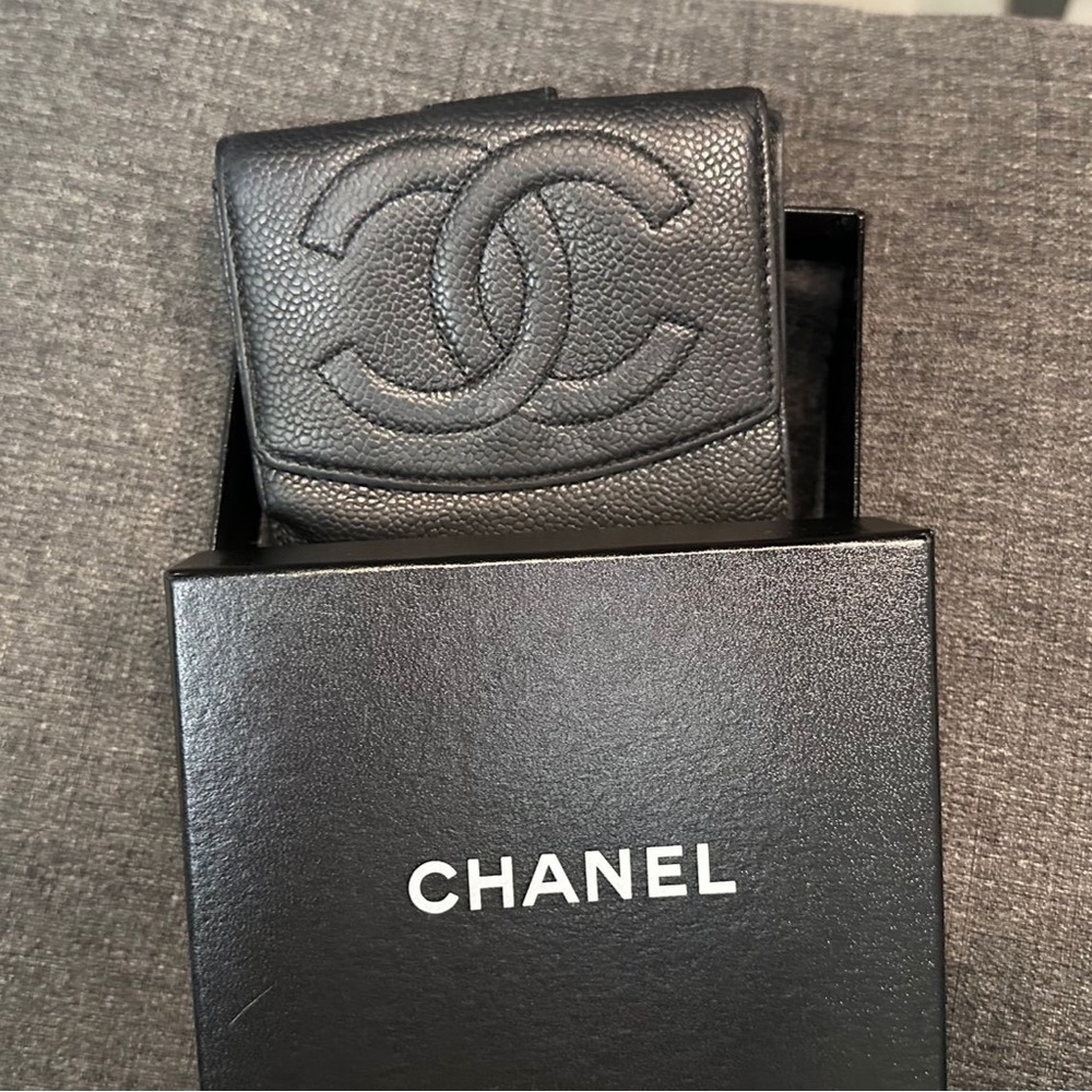 Chanel wallet